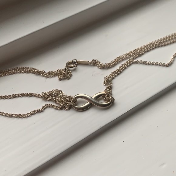 Tiffany infinity necklace - Picture 3 of 4